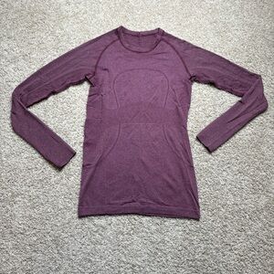 lululemon Swiftly Tech Long Sleeve Size 6 Purple color